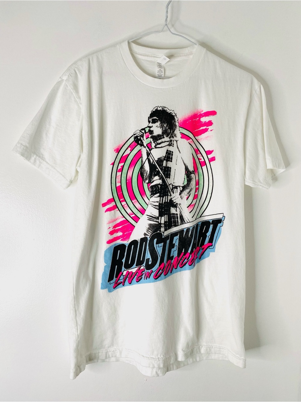 Rod Stewart Graphic Tee White Crew Neck Concert Shirt Music Tee